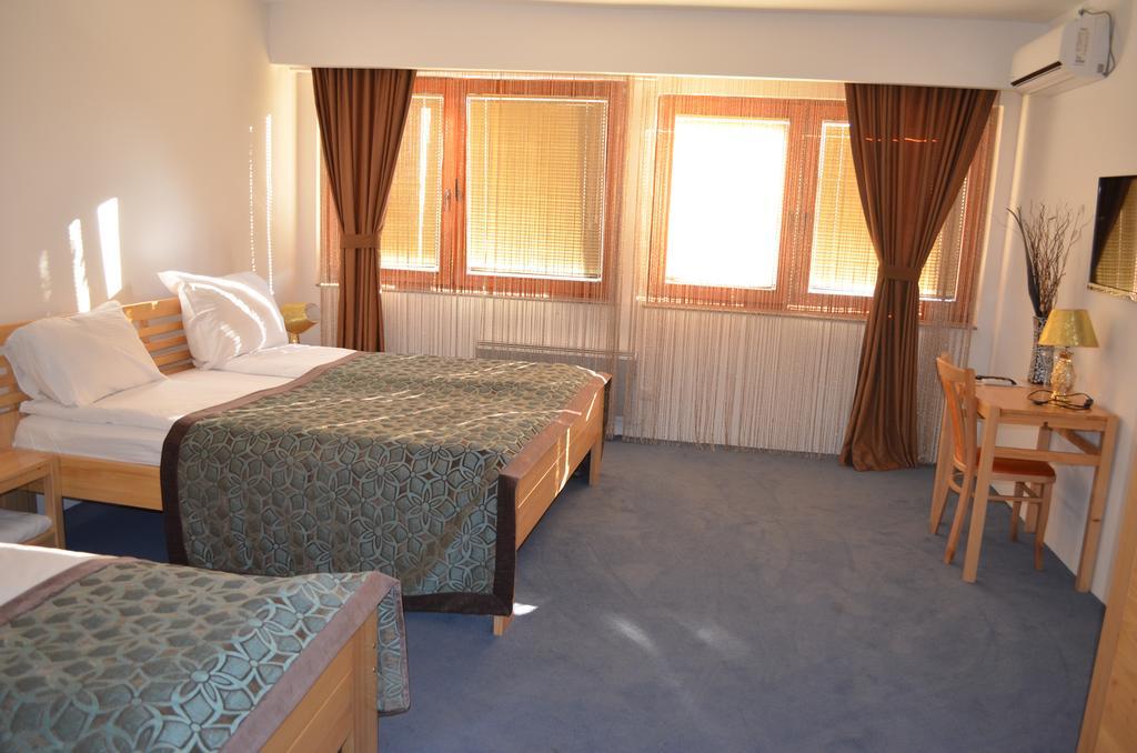 B&B Berr Сараево Екстериор снимка